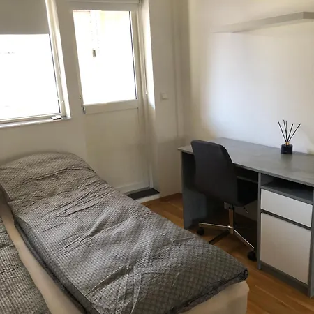 Apartment Flott Midt I Sentrum Med 5 Voksne Sengeplasser Tromso