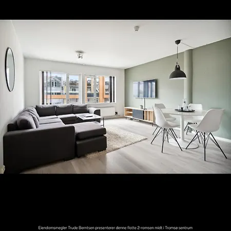 Flott Midt I Sentrum Med 5 Voksne Sengeplasser Apartamento Tromsø