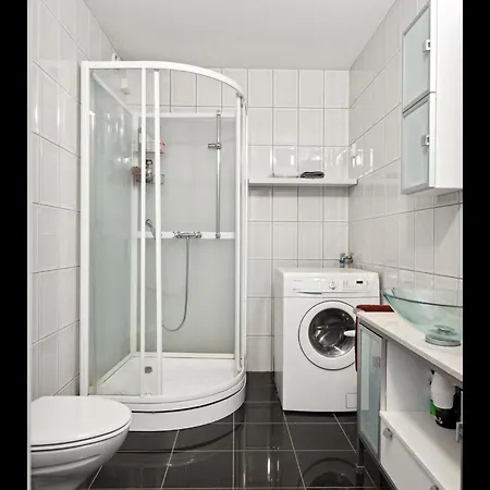 Flott Midt I Sentrum Med 5 Voksne Sengeplasser *